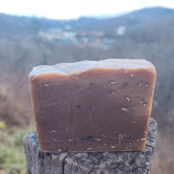 Oatmeal Milk and Honey Bar Soap - Handmade Cold-Pressed Bar Soap - Picture 3 of 3